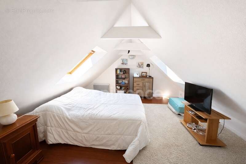 Maison à PLOUGONVELIN