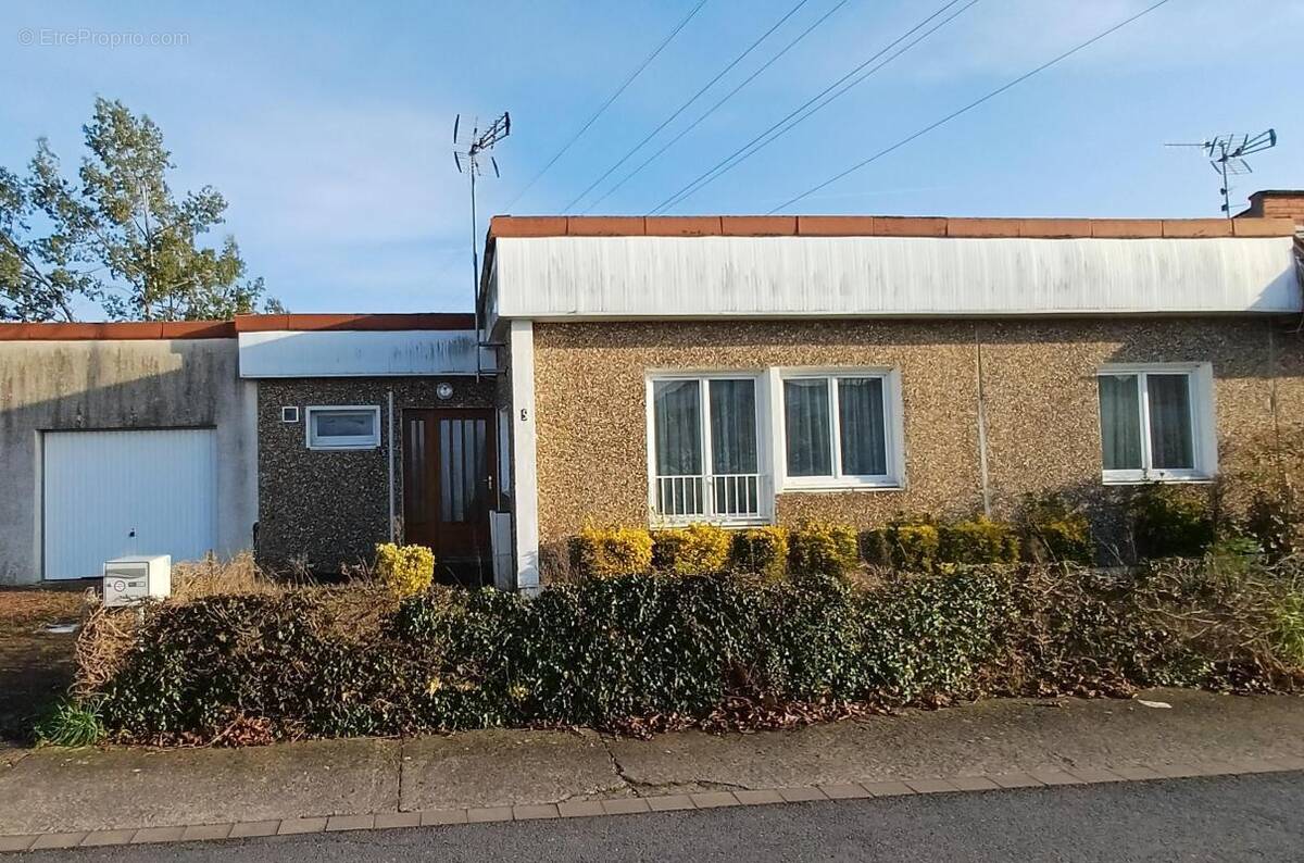 Maison à SIN-LE-NOBLE