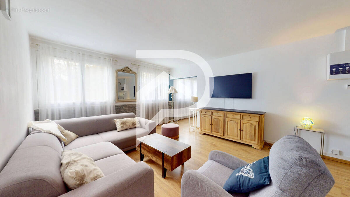 Appartement à VERNEUIL-SUR-SEINE