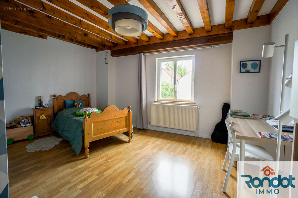 Maison à PICHANGES