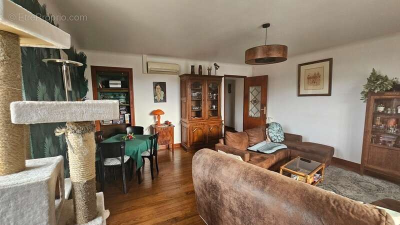 Appartement à GEAUNE