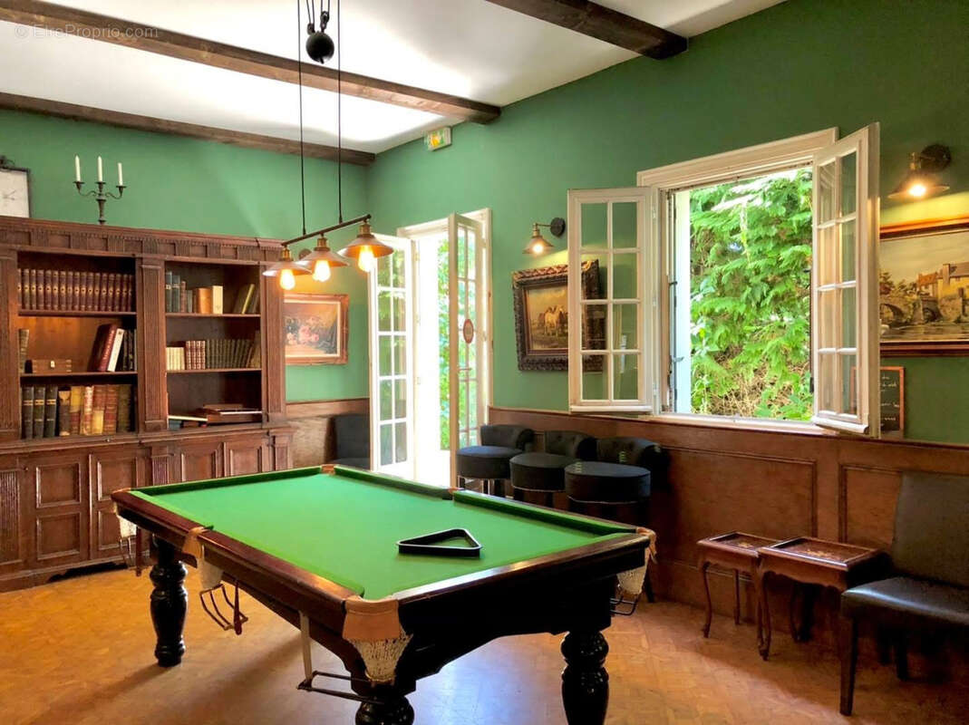 Appartement à PIERREFONTAINE-LES-VARANS