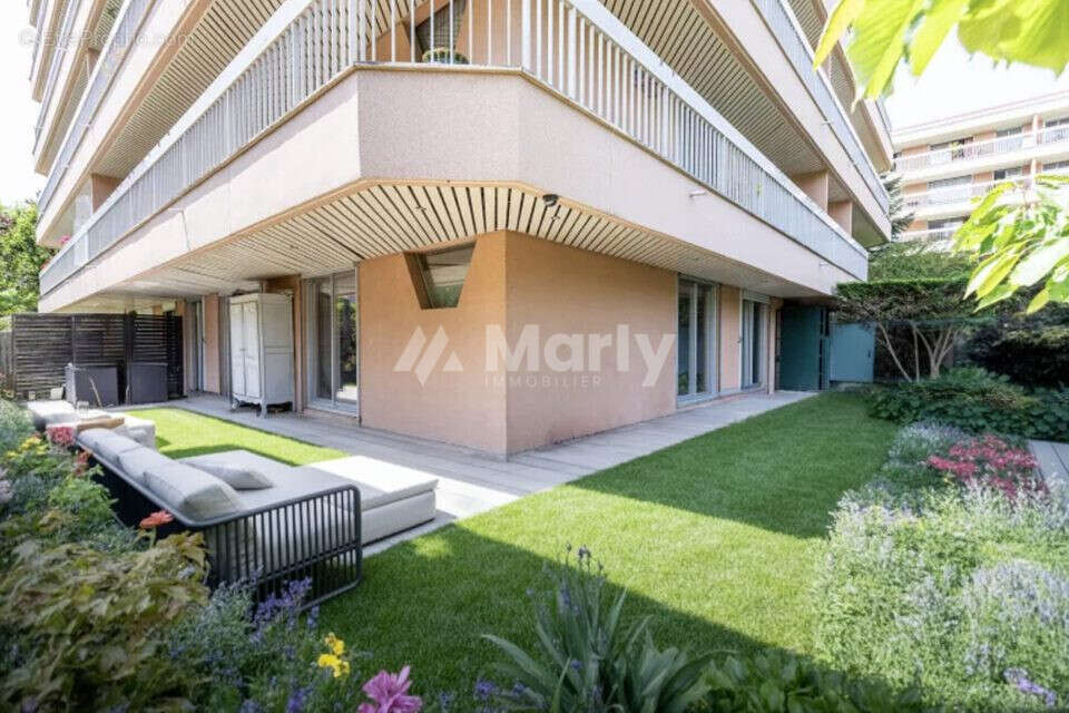 Appartement à VERRIERES-LE-BUISSON