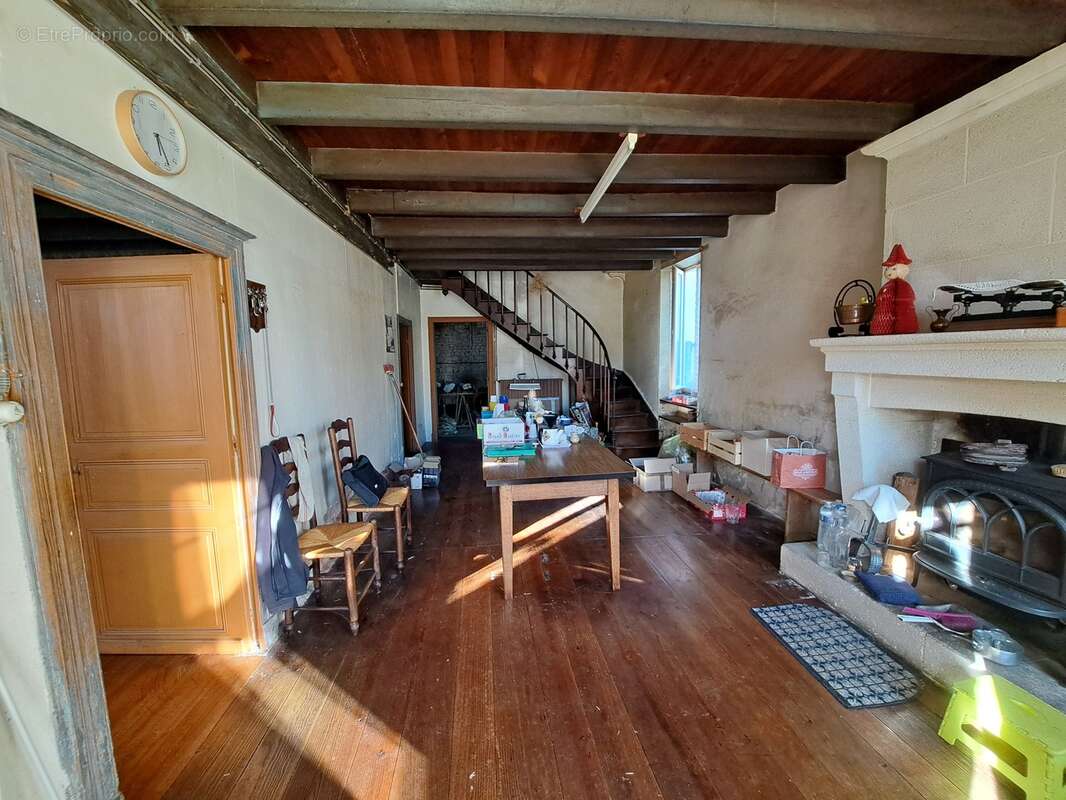 Appartement à CONDEON