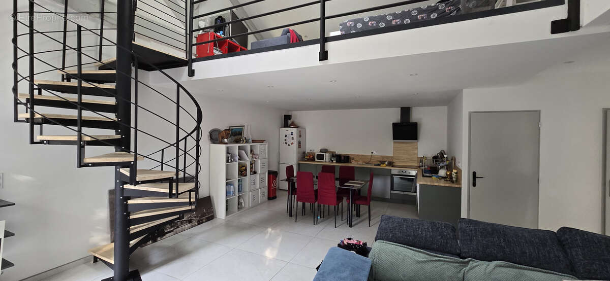 Appartement à CHATEAURENARD