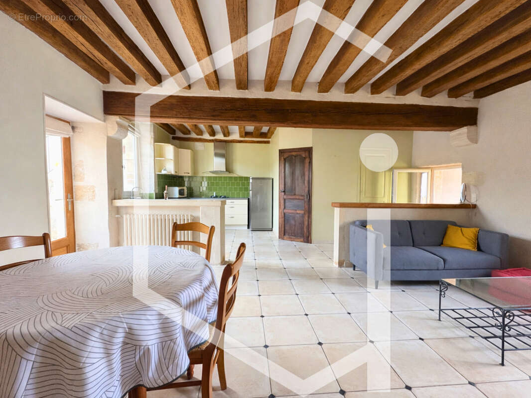 Maison à COSNE-COURS-SUR-LOIRE