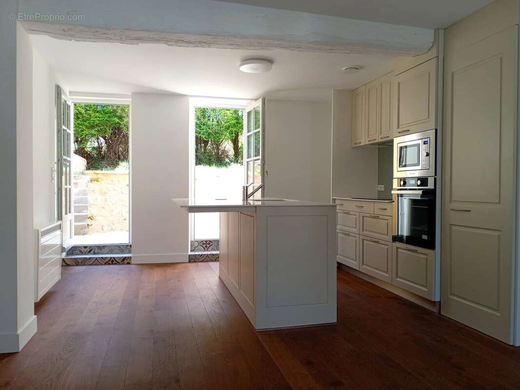 Maison à MAGNAC-LAVAL