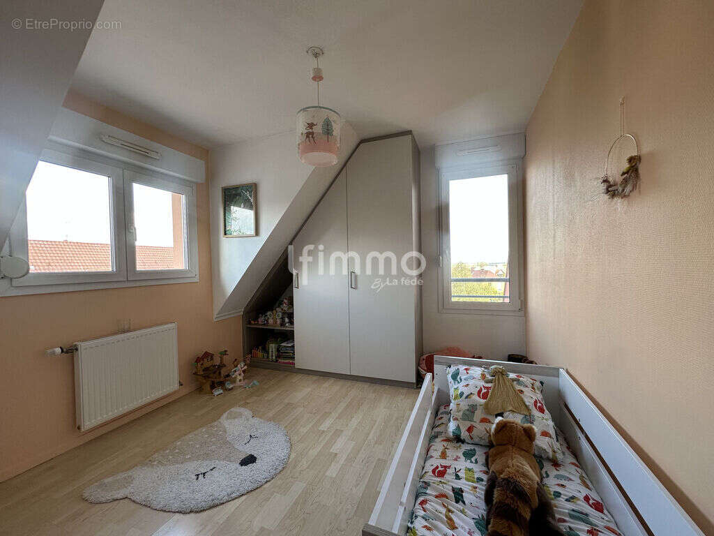 Duplex 3 pièces lumineux 79 m² avec balcon, garage et cave - photo 10