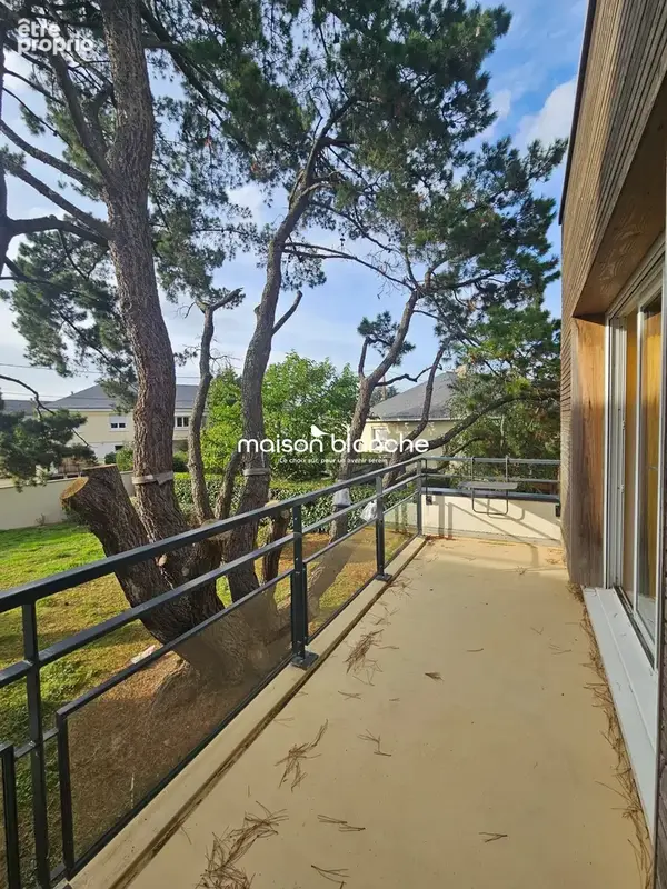 Appartement 4 pièces 87 m² à vendre à Angers (49100) - photo 2