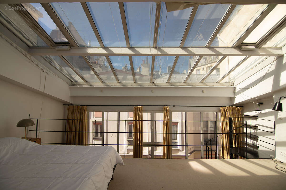 Appartement à PARIS-8E