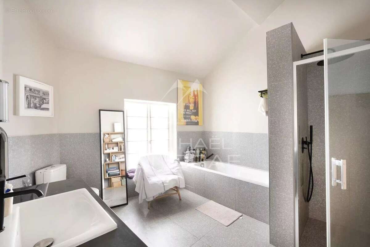 Appartement à PARIS-7E