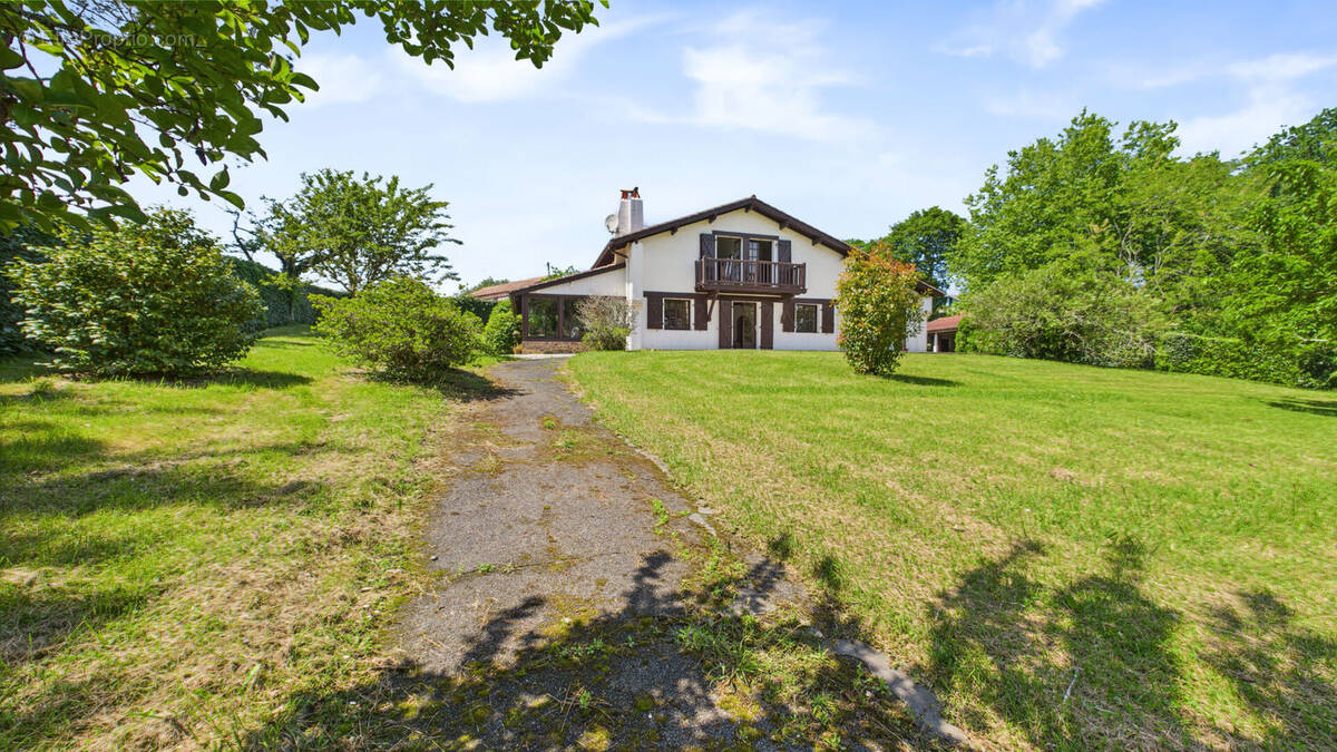 Maison sur 7000 m² de terrain (divisble). - photo 1