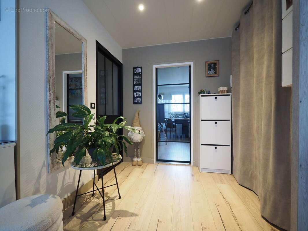 Appartement à BOIS-D'ARCY