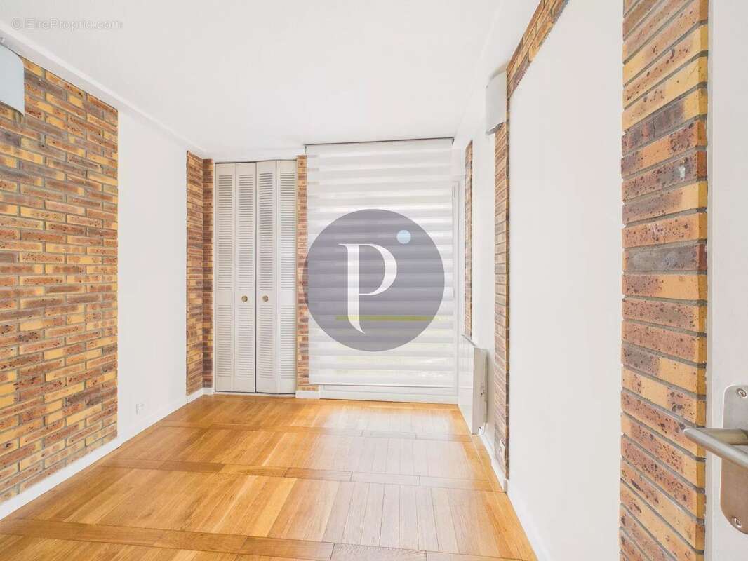 Appartement à VERRIERES-LE-BUISSON