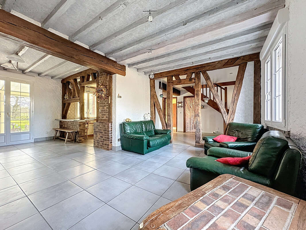 Maison à MONTMIRAIL