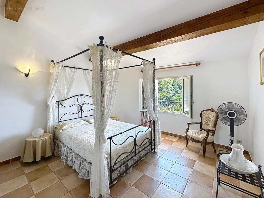GRANDE VILLA BIOT (06410) vue mer du salon et des chambres - photo 42