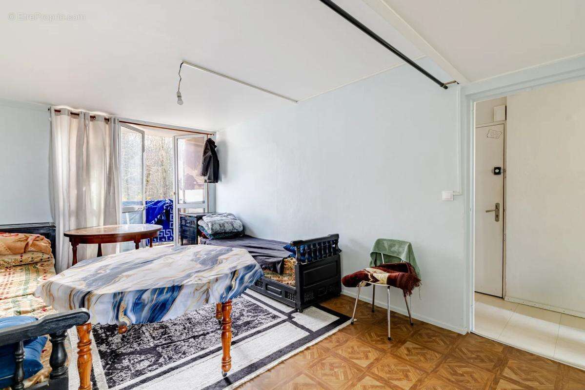 Appartement à CLICHY-SOUS-BOIS