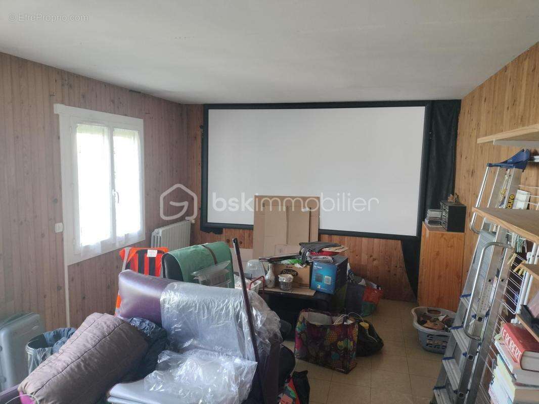 Maison à SAINT-LEU-D&#039;ESSERENT