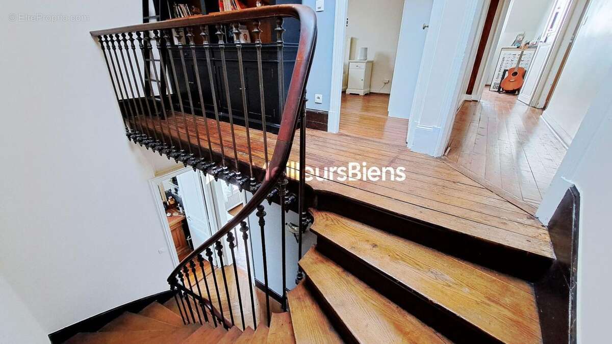 Maison d'exception 320 m2 - 7 chambres - photo 16