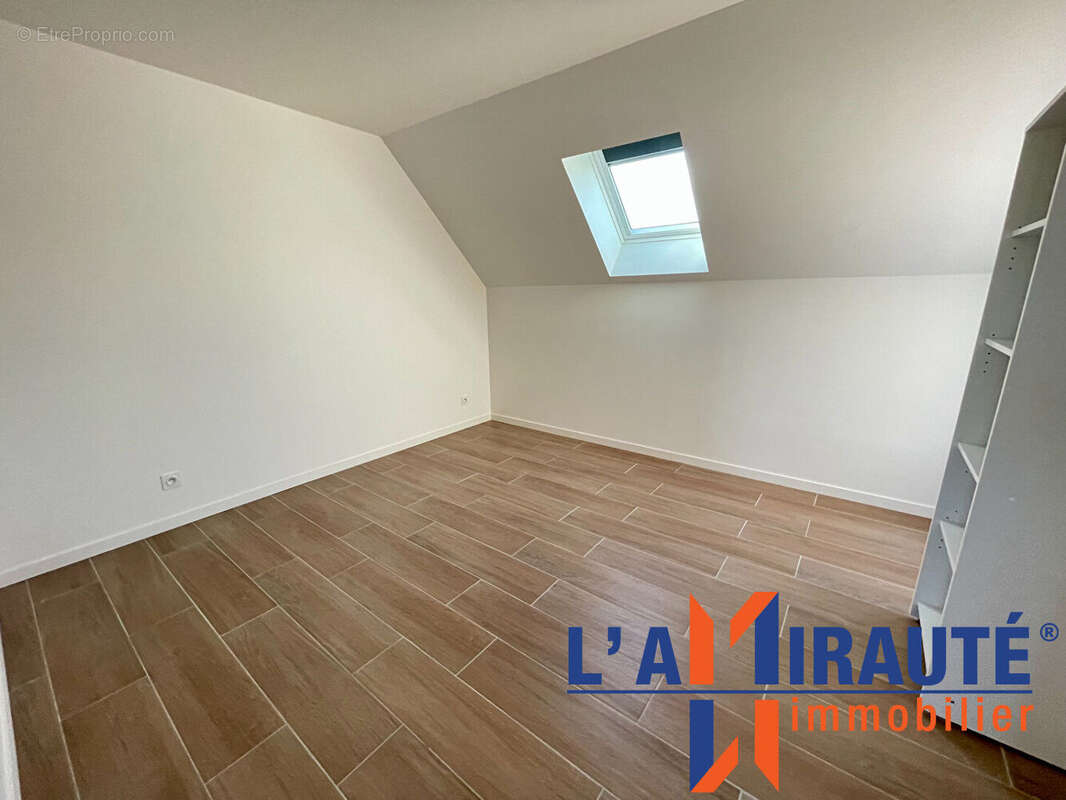 Maison à SARTROUVILLE