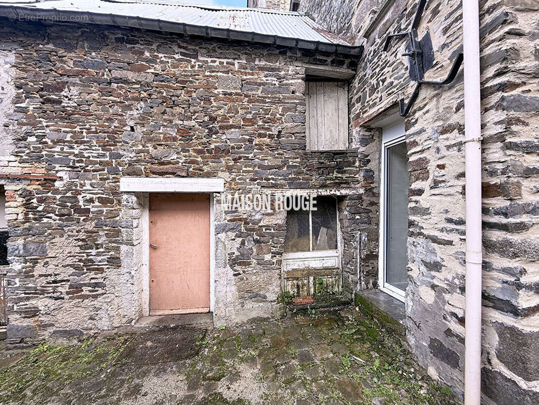 Maison à DOL-DE-BRETAGNE