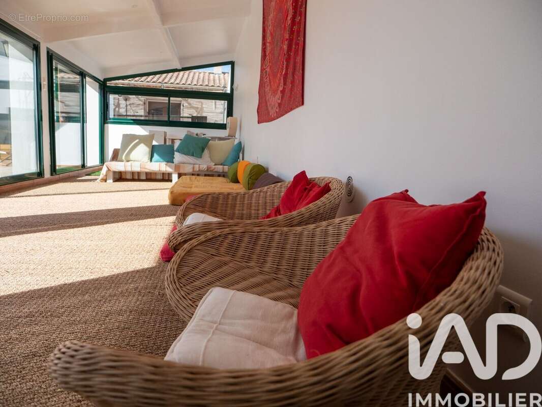 Maison 160 m² à Prades-Sur-Vernazobre  - photo 5