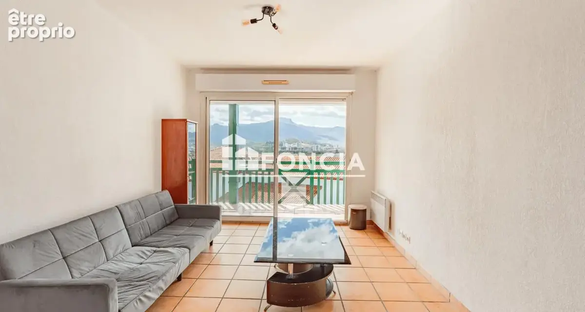 T2 à vendre à Hendaye dans résidence avec Piscine et vue dégagée sur l'Espagne - photo 4