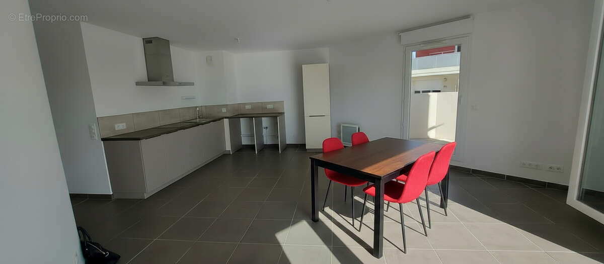 30.GARD.NIMES. Appartement de standing de 69 m² avec terrasse de 46 m² dans résidence hautement sécurisée - photo 3
