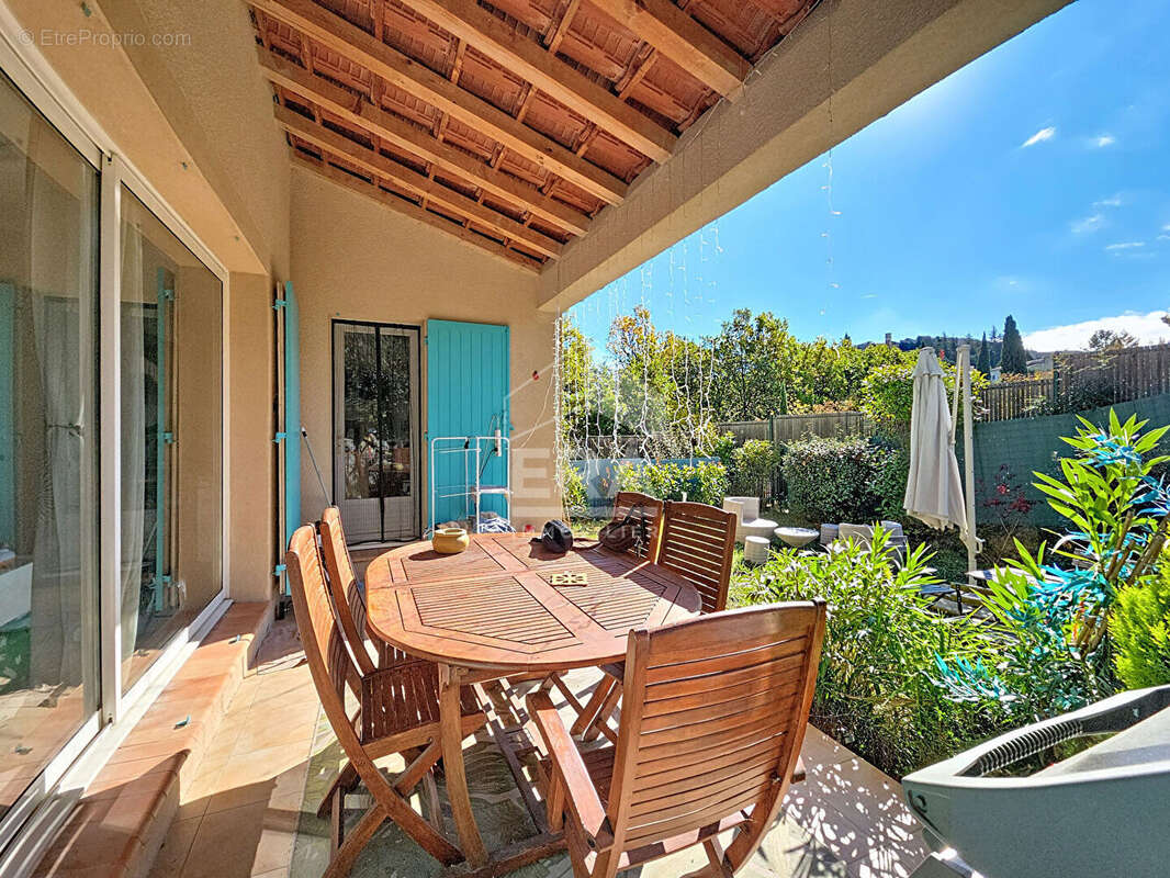 Maison à PIERREVERT