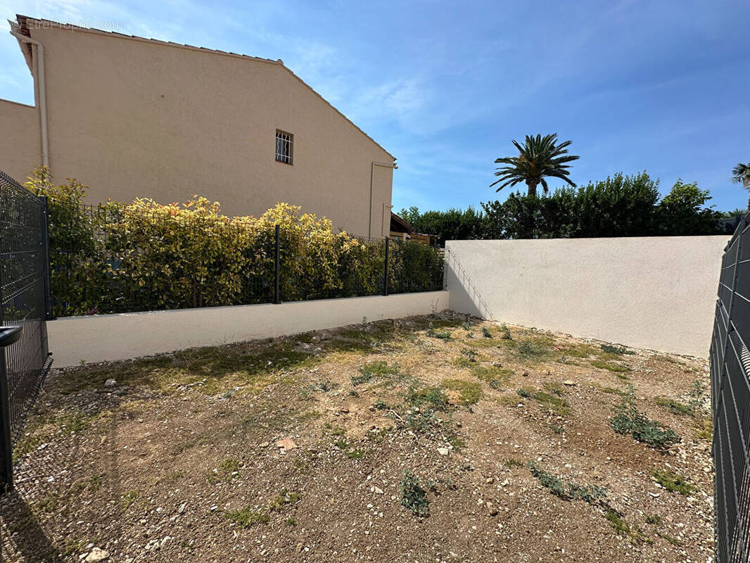 Appartement à LA CRAU