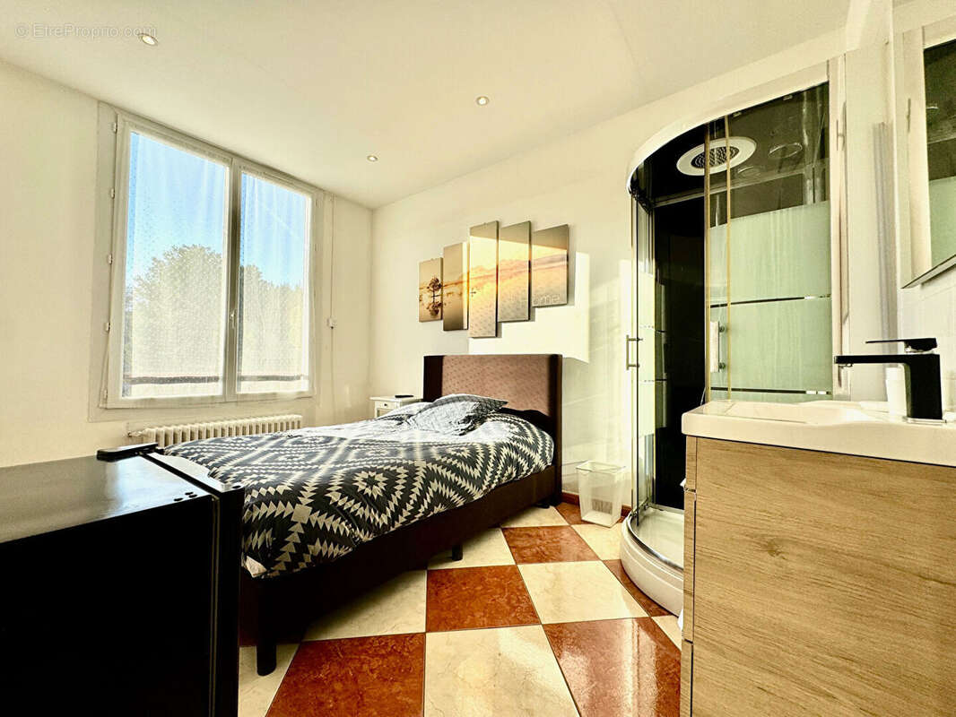 Appartement à MARSEILLE-11E