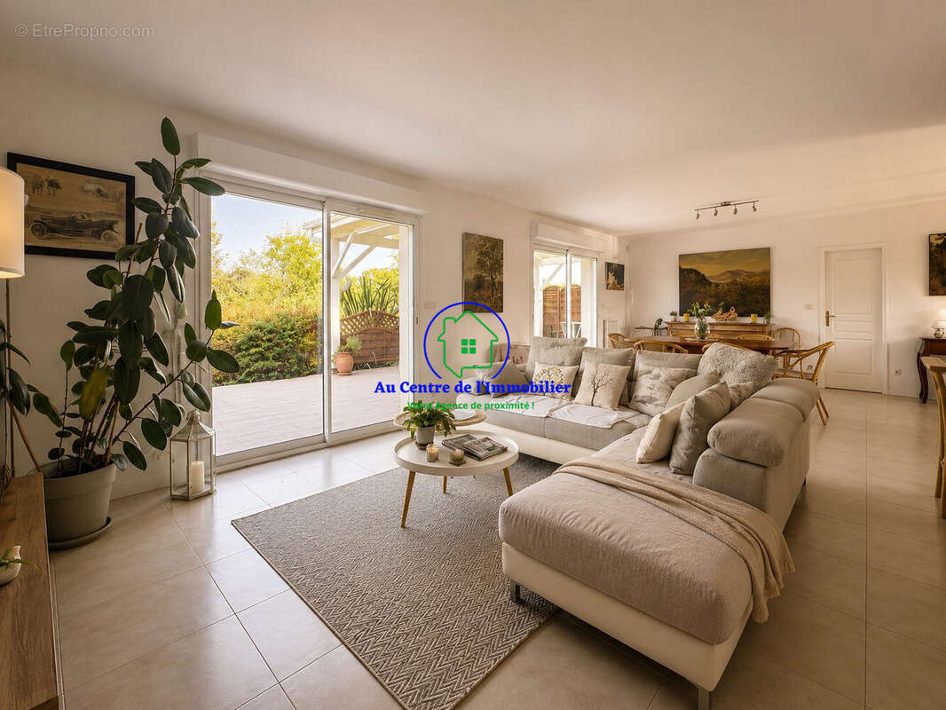 Maison 127 m² à Saint-Pierre-De-Clairac  - photo 2