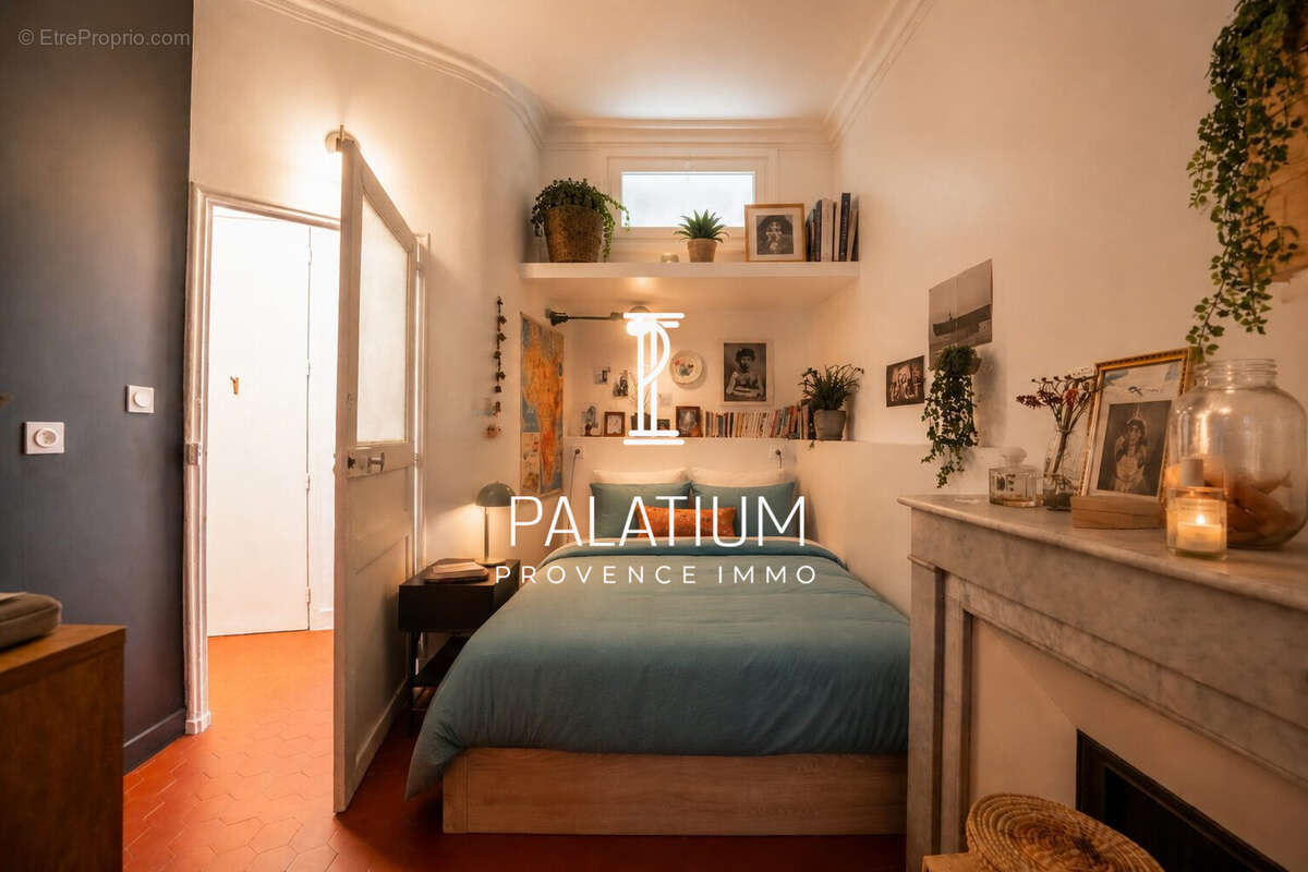 Appartement 79 m² à Marseille-1e  - photo 3