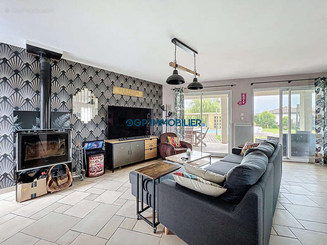 Maison à SAINT-SULPICE