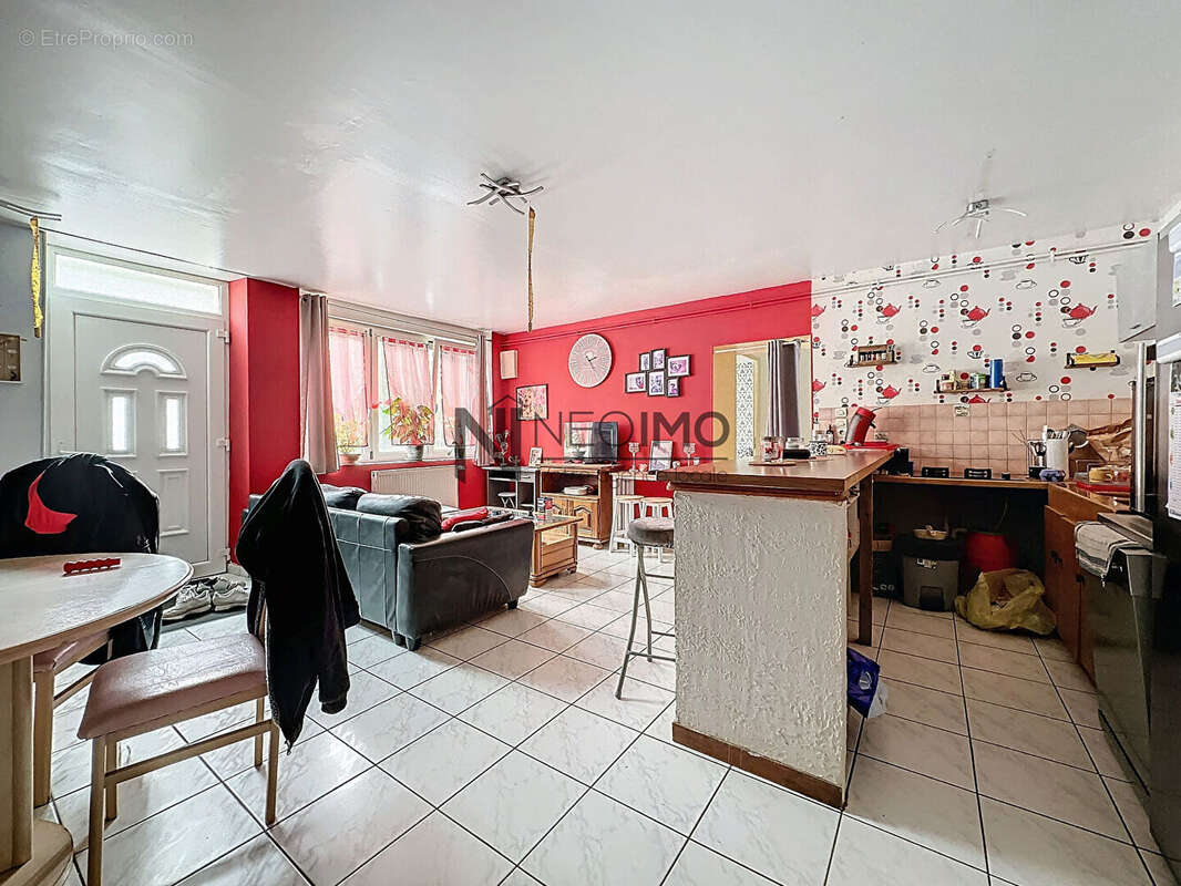Appartement à CIRCOURT-SUR-MOUZON