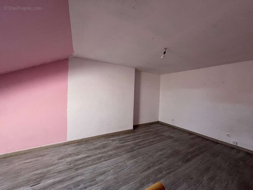 Maison 85 m² à Le Cateau-Cambresis  - photo 7