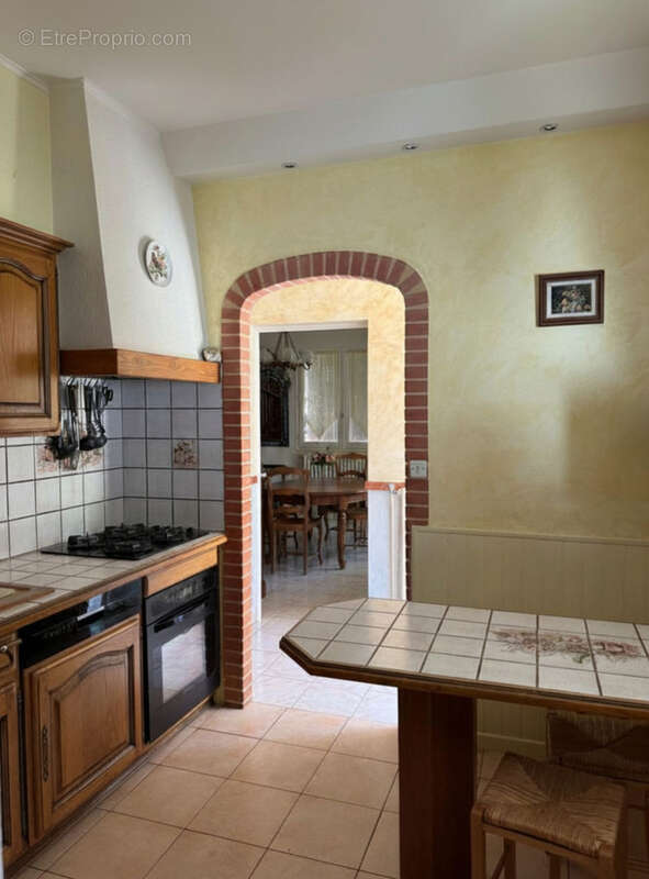 Maison à LA SALVETAT-SAINT-GILLES