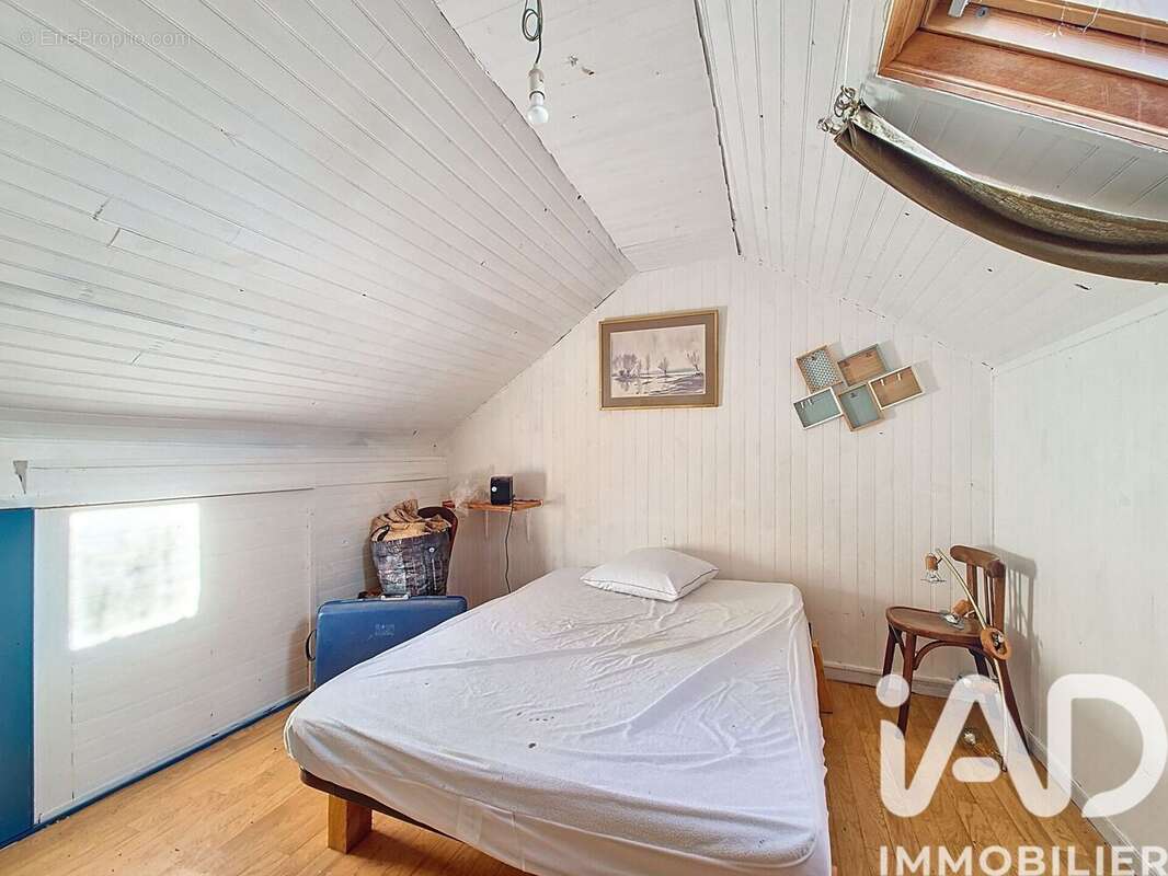 Maison 83 m² à Saint-Hilaire  - photo 6
