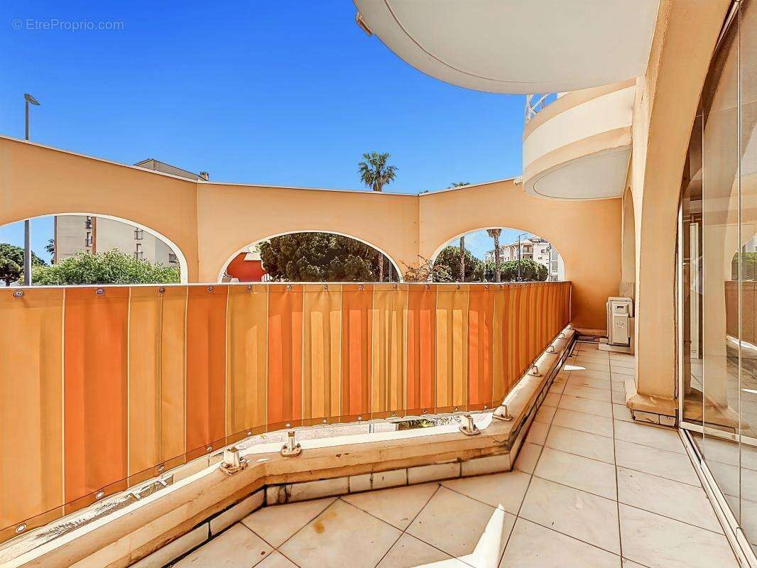 Appartement à FREJUS