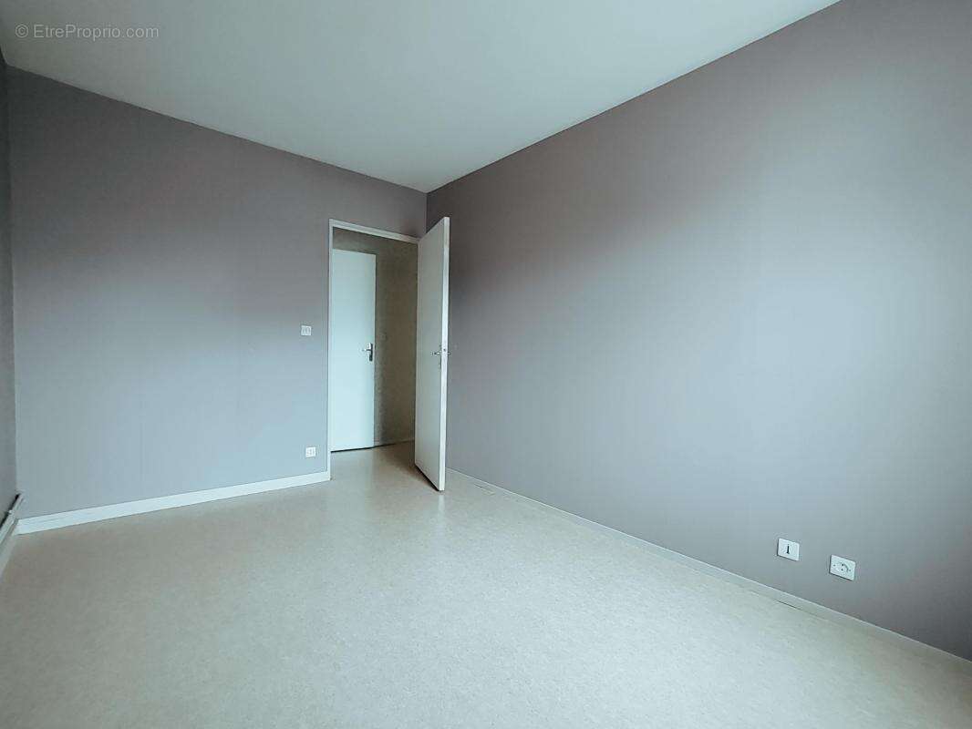 Appartement à BORNEL