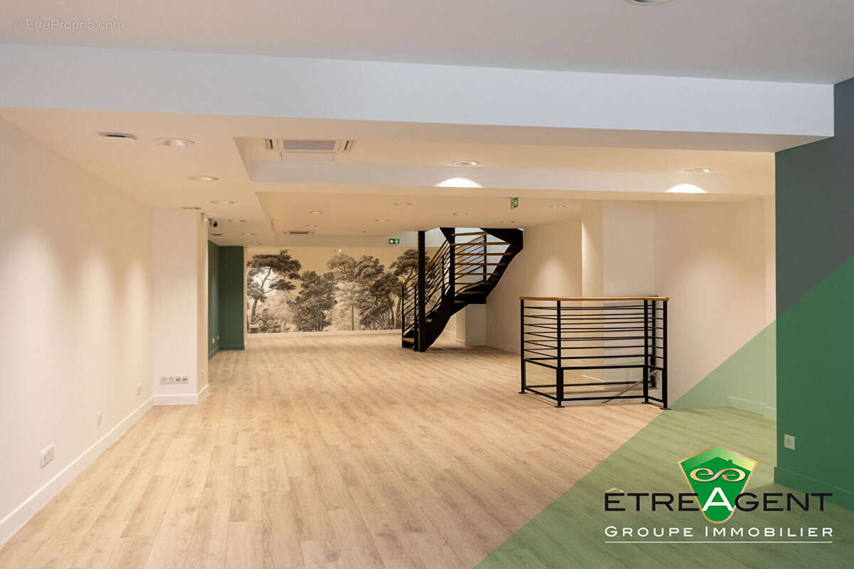 Commerce à MANTES-LA-JOLIE