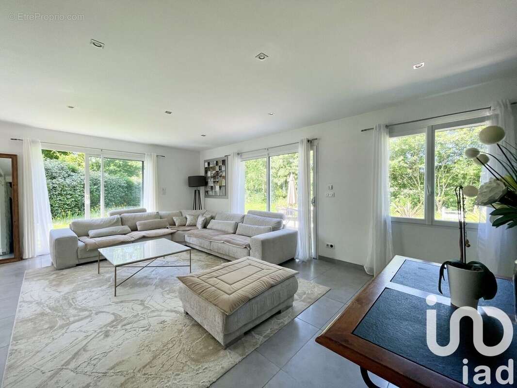 Photo 5 - Maison à HERIC