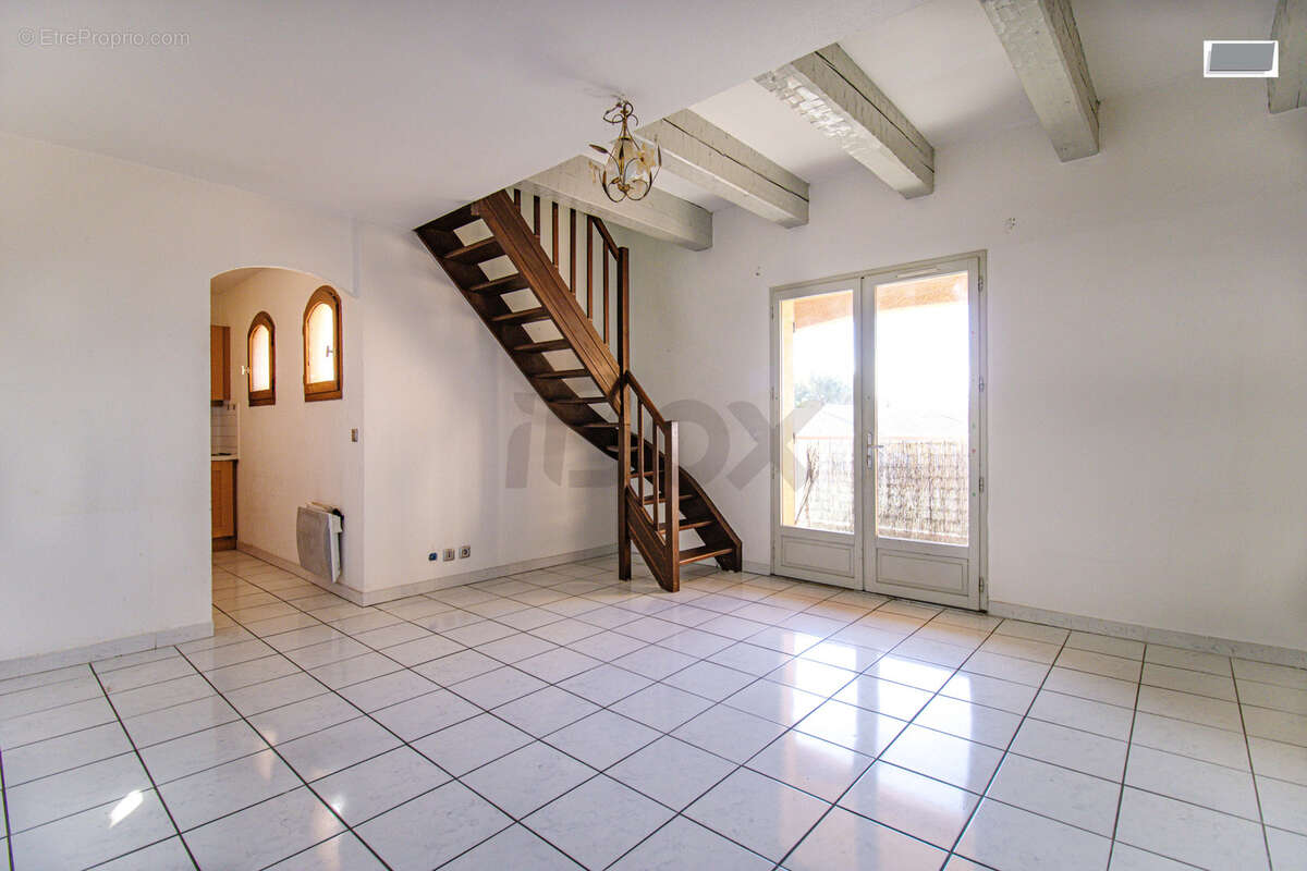 Appartement à SIX-FOURS-LES-PLAGES