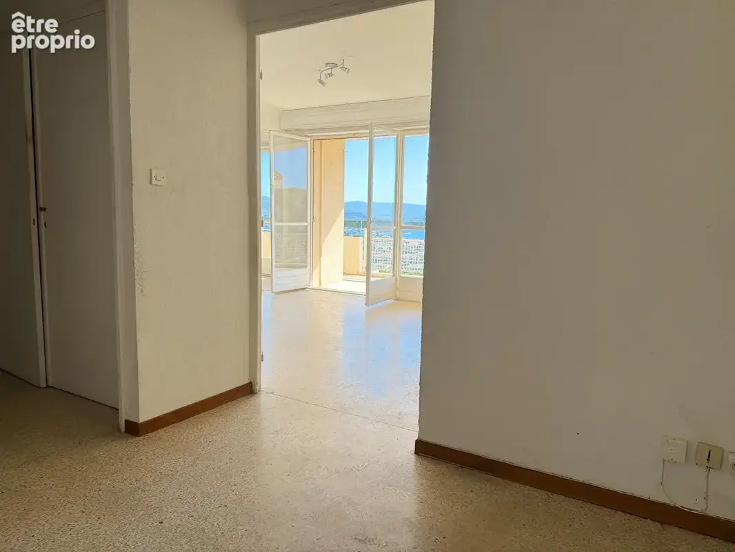Appartement T3/4 avec vue mer panoramique et cave - photo 9