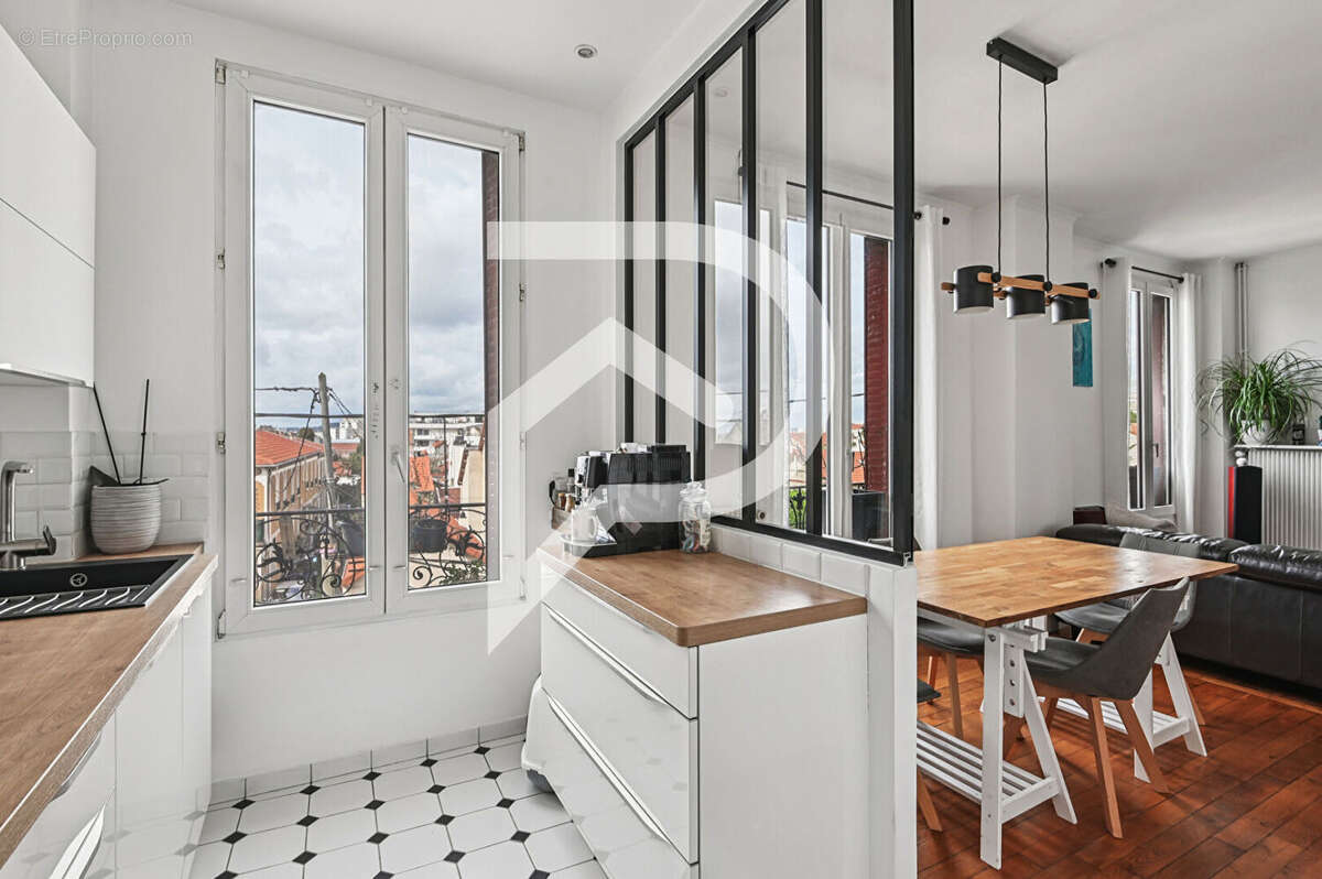 Appartement à COLOMBES