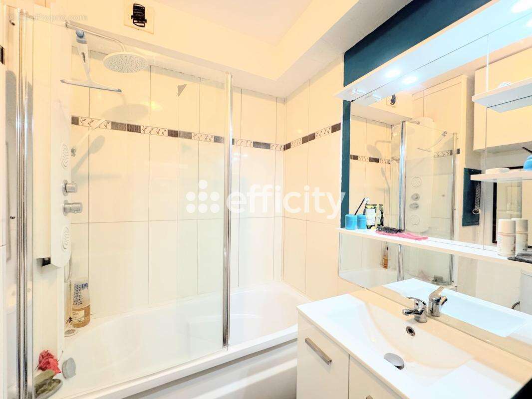 Appartement à CHENNEVIERES-SUR-MARNE
