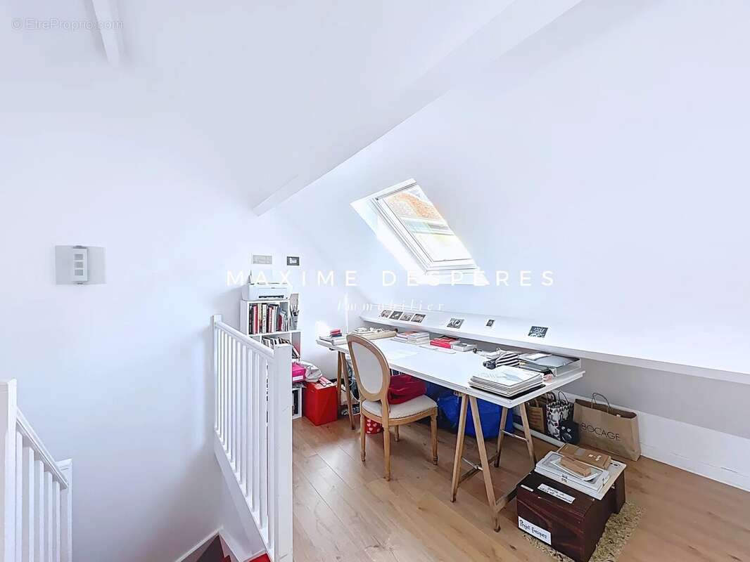 Maison à ASNIERES-SUR-SEINE