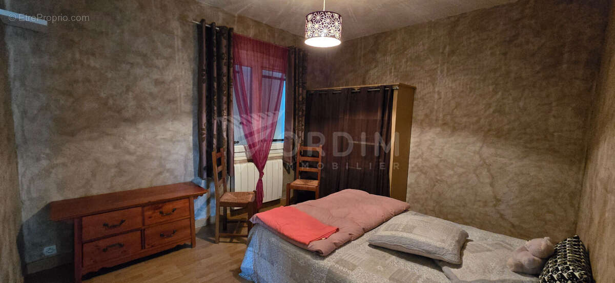 Pavillon tout confort sur sous-sol - 3 chambres - Terrain clos sans vis-à-vis - photo 8