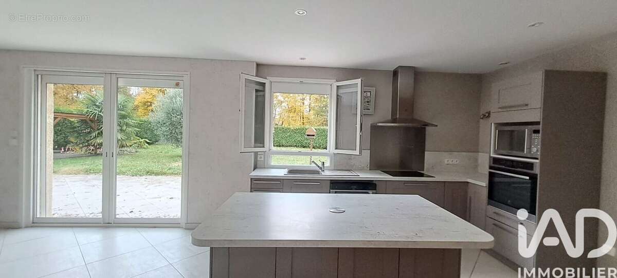 Photo 2 - Maison à COURTENAY