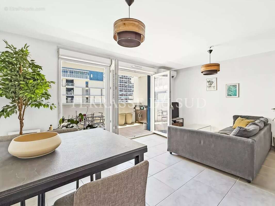 Appartement à MARSEILLE-8E